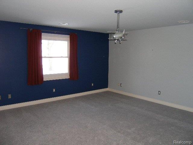 693 Lake Shore Road Grosse Pointe, MI 48236 - Photo 16 of 24 693 LAKESHORE 026