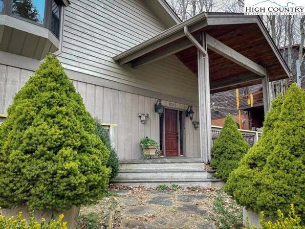 413 St Andrews Road Beech Mountain, NC 28604 - Photo 3 of 24 Gallery Image 3
