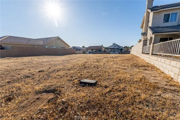 $75,000 | 26390 Buccaneer Lane, Helendale, CA 92342