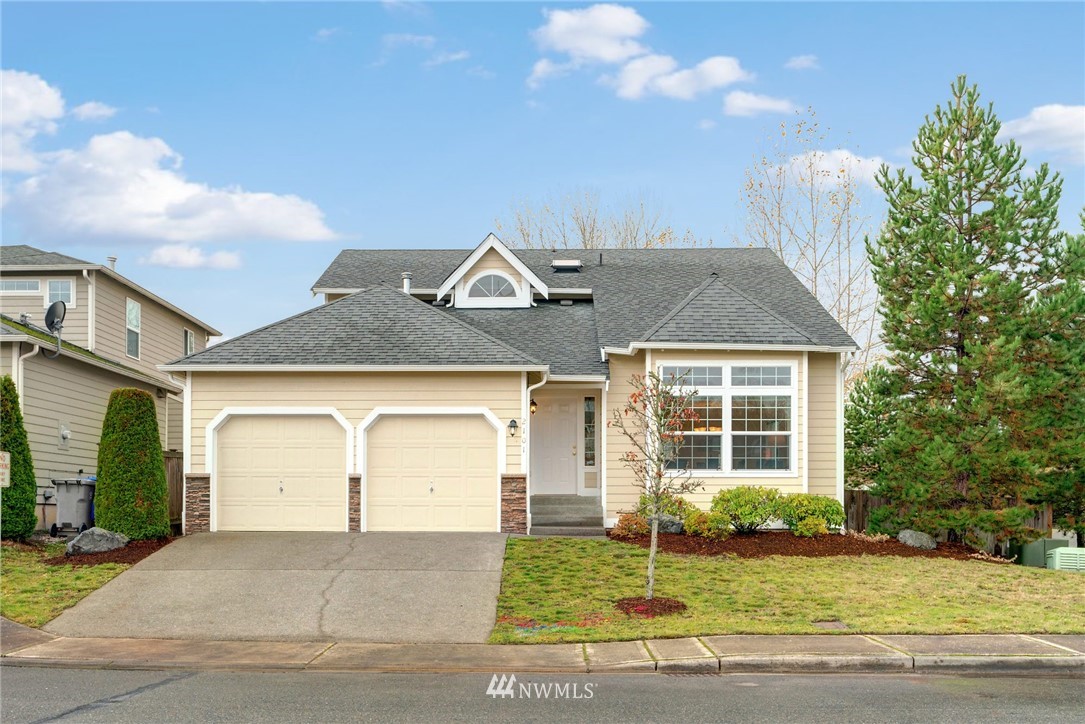 2101 Burnett Place South Renton, WA 98055 - Photo 1 of 25 Gallery Image 1