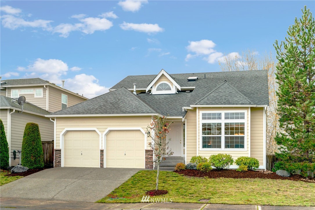 2101 Burnett Place South Renton, WA 98055 - Photo 3 of 25 Gallery Image 3