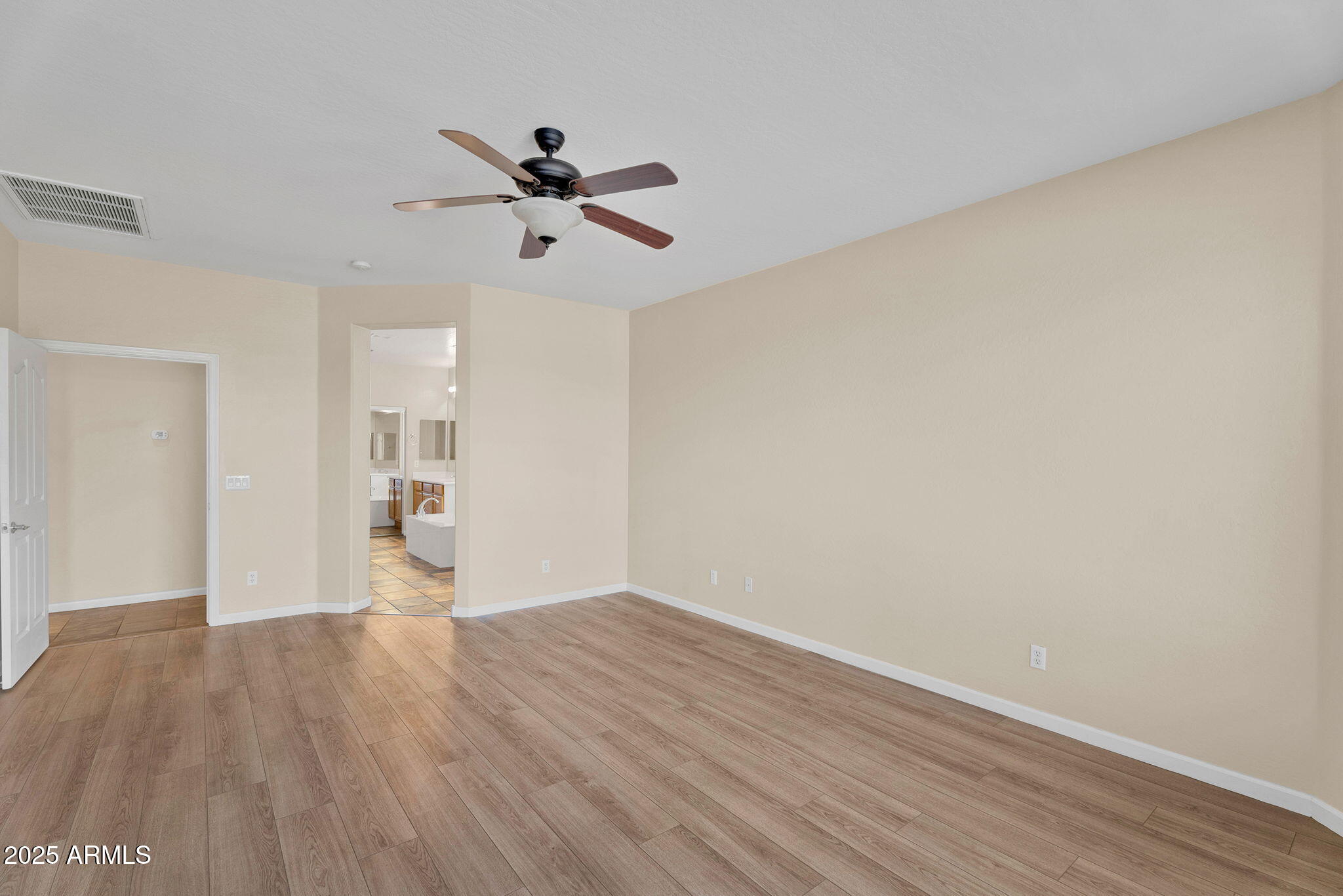 3586 East Riopelle Court Gilbert, AZ 85298 - Photo 21 of 95 21-web-or-mls-3586 E Riopelle Ct-20