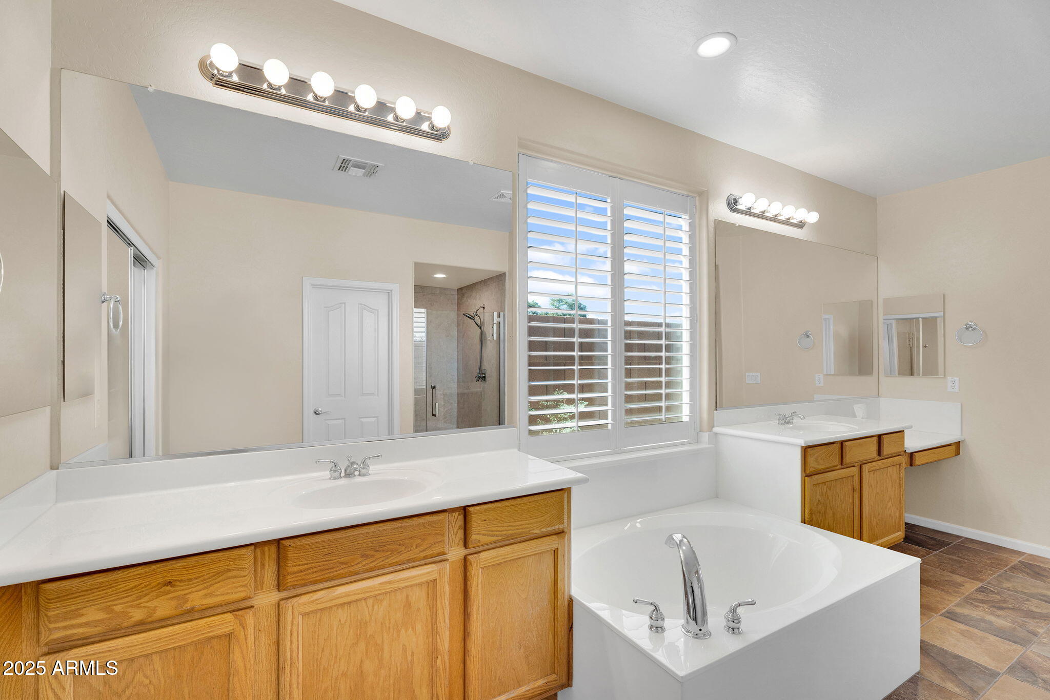 3586 East Riopelle Court Gilbert, AZ 85298 - Photo 24 of 95 24-web-or-mls-3586 E Riopelle Ct-24