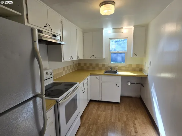 $295,000 | 3208 West 7th Street, The Dalles, OR 97058