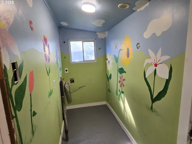 $295,000 | 3208 West 7th Street, The Dalles, OR 97058