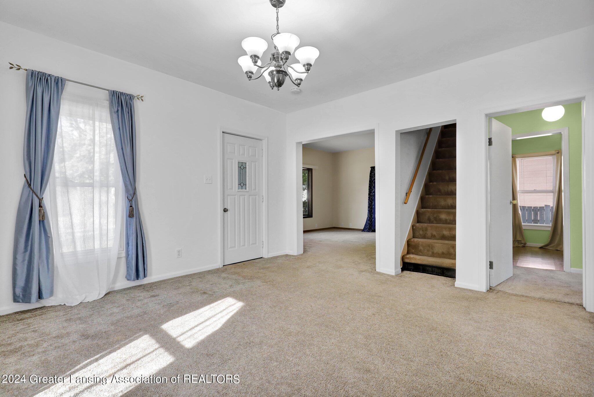 418 Forest Street Charlotte, MI 48813 - Photo 8 of 23 8-web-or-mls-Open Ended Media-8