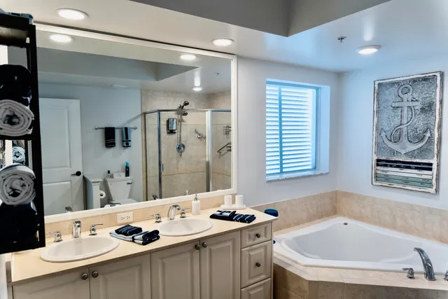 $5,250 | 815 Northwest Flagler Avenue, Unit 206, Stuart, FL 34994