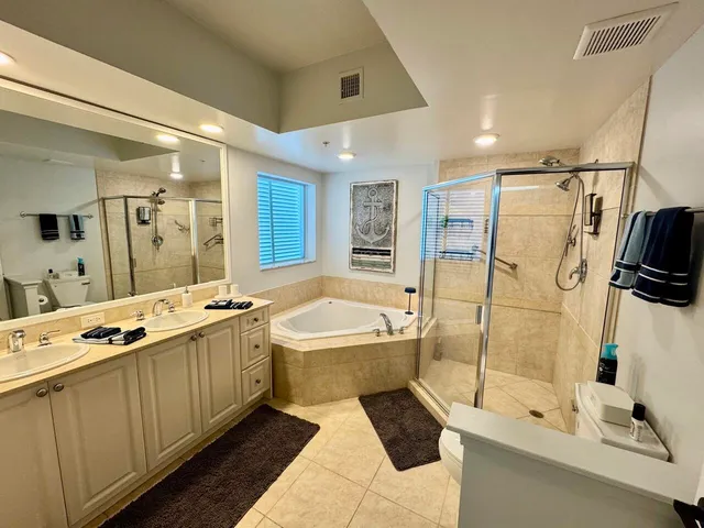 $5,250 | 815 Northwest Flagler Avenue, Unit 206, Stuart, FL 34994