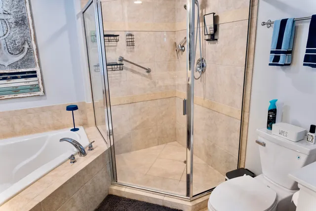 $5,250 | 815 Northwest Flagler Avenue, Unit 206, Stuart, FL 34994