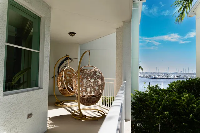 $5,250 | 815 Northwest Flagler Avenue, Unit 206, Stuart, FL 34994