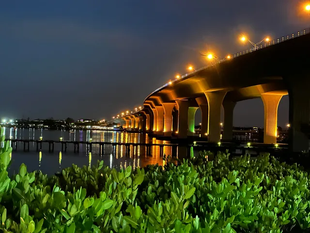 $5,250 | 815 Northwest Flagler Avenue, Unit 206, Stuart, FL 34994