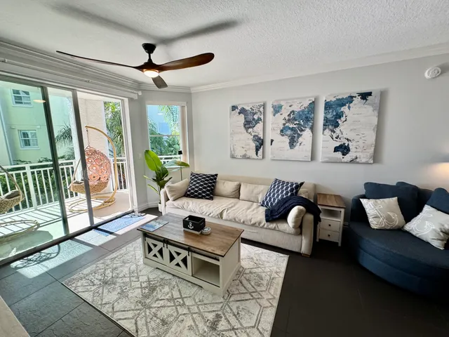 $5,250 | 815 Northwest Flagler Avenue, Unit 206, Stuart, FL 34994