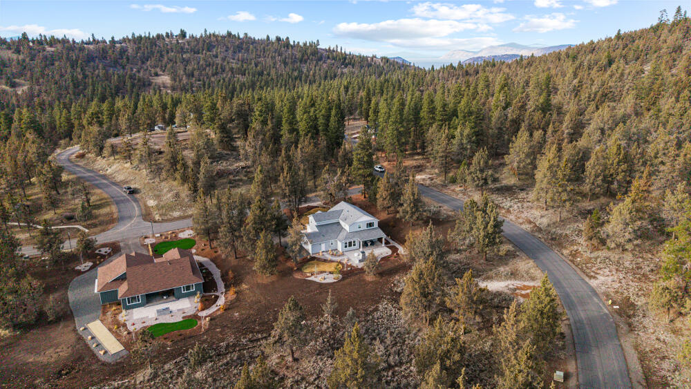 5722 Engleman Spruce Way Klamath Falls, OR 97601 - Photo 29 of 84 5722EnglemanSpruceDr-Exterior-30