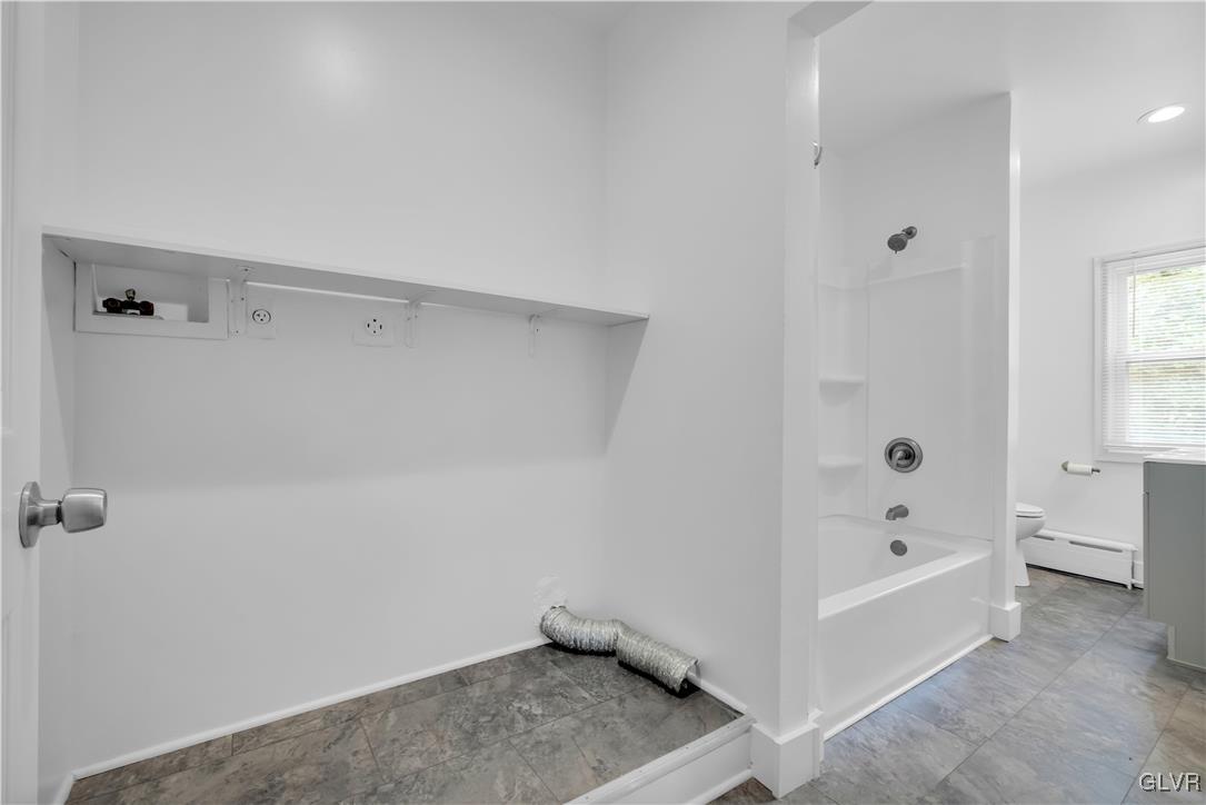 820 Morvale Road Easton, PA 18042 - Photo 31 of 50 a bathroom with a bathtub and shower