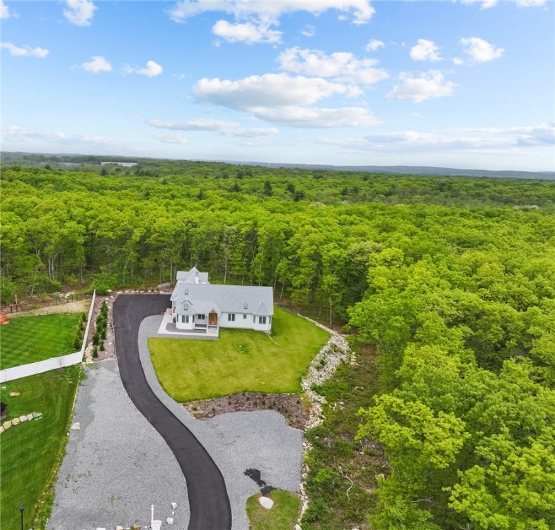 22 West Farm Road Smithfield, RI 02917 - Photo 2 of 42