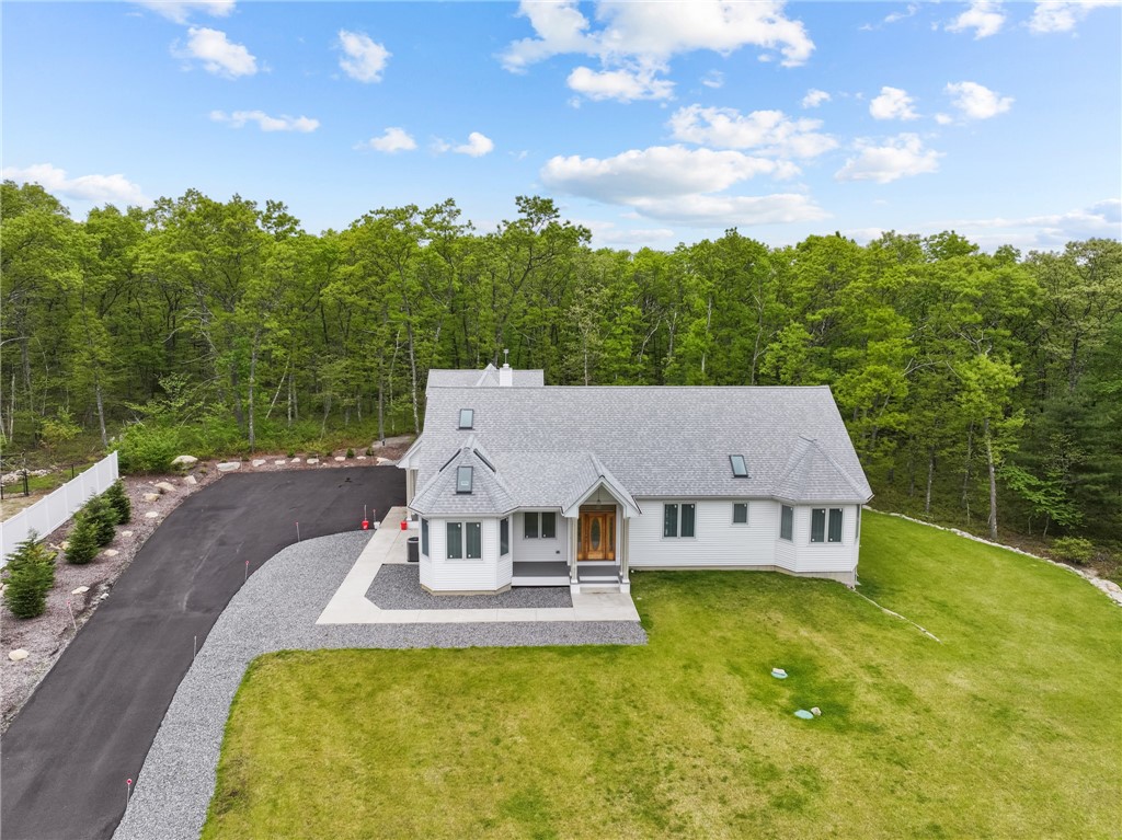 22 West Farm Road Smithfield, RI 02917 - Photo 3 of 42