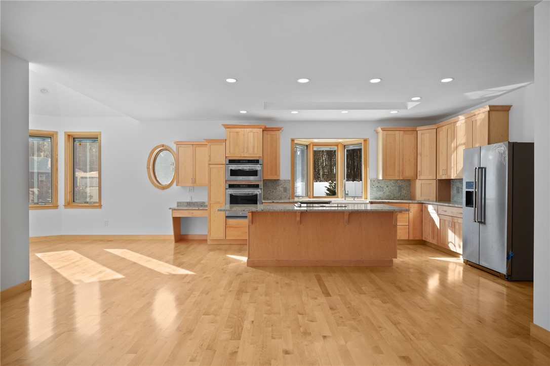 22 West Farm Road Smithfield, RI 02917 - Photo 10 of 42