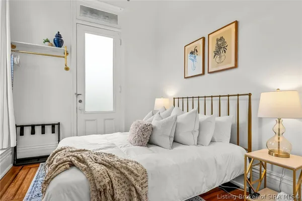 $989,900 | 1206 East Main Street, New Albany, IN 47150