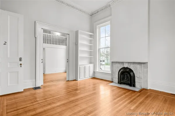 $989,900 | 1206 East Main Street, New Albany, IN 47150