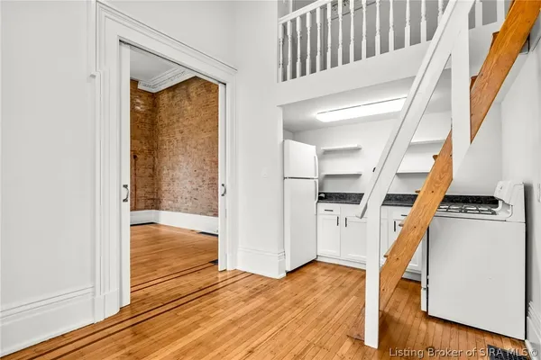 $989,900 | 1206 East Main Street, New Albany, IN 47150