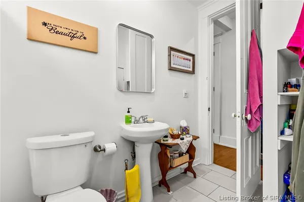 $989,900 | 1206 East Main Street, New Albany, IN 47150