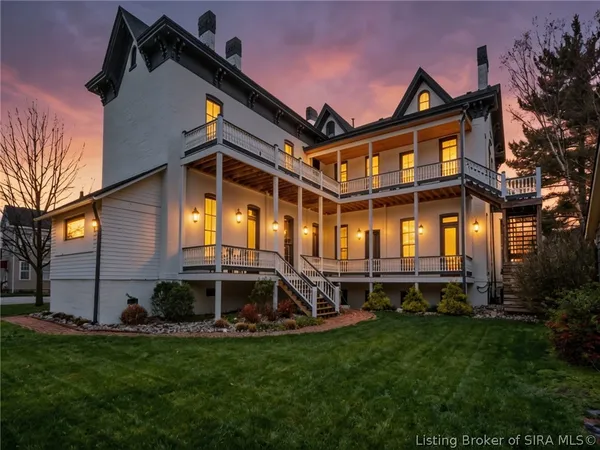 $989,900 | 1206 East Main Street, New Albany, IN 47150
