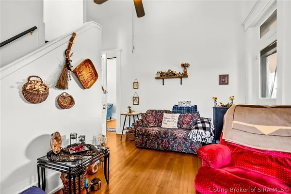 $989,900 | 1206 East Main Street, New Albany, IN 47150