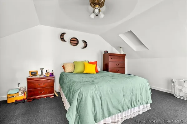$989,900 | 1206 East Main Street, New Albany, IN 47150