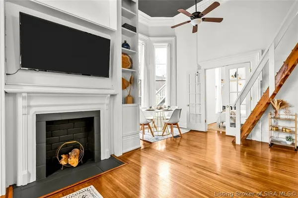 $989,900 | 1206 East Main Street, New Albany, IN 47150