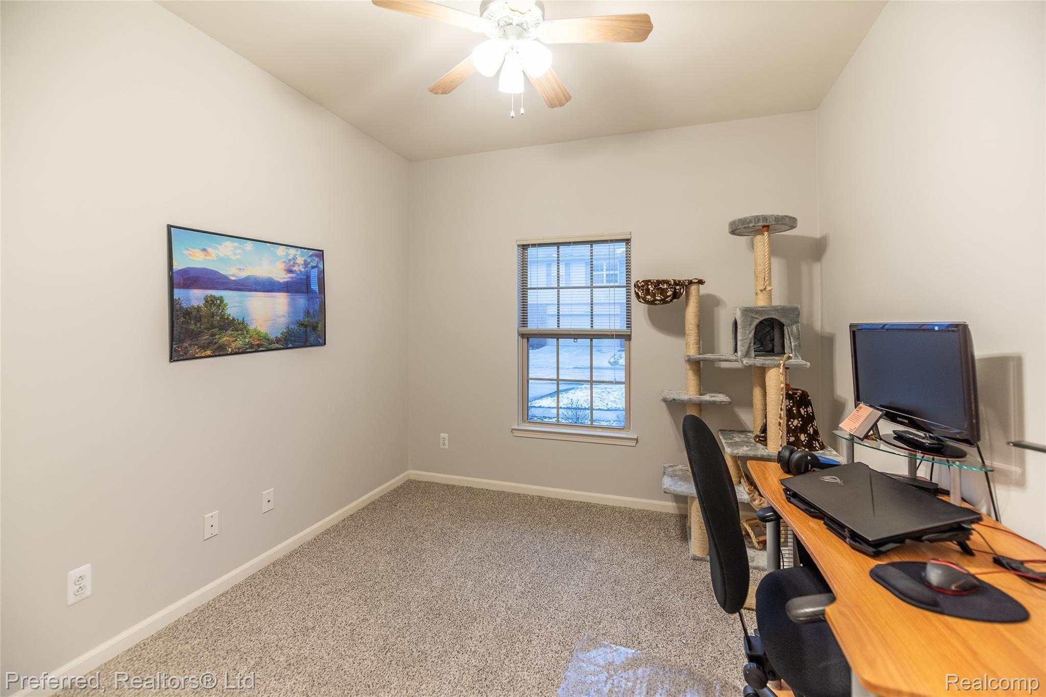 11706 Farmington Road Livonia, MI 48150 - Photo 12 of 20 DSC_4965.jpg