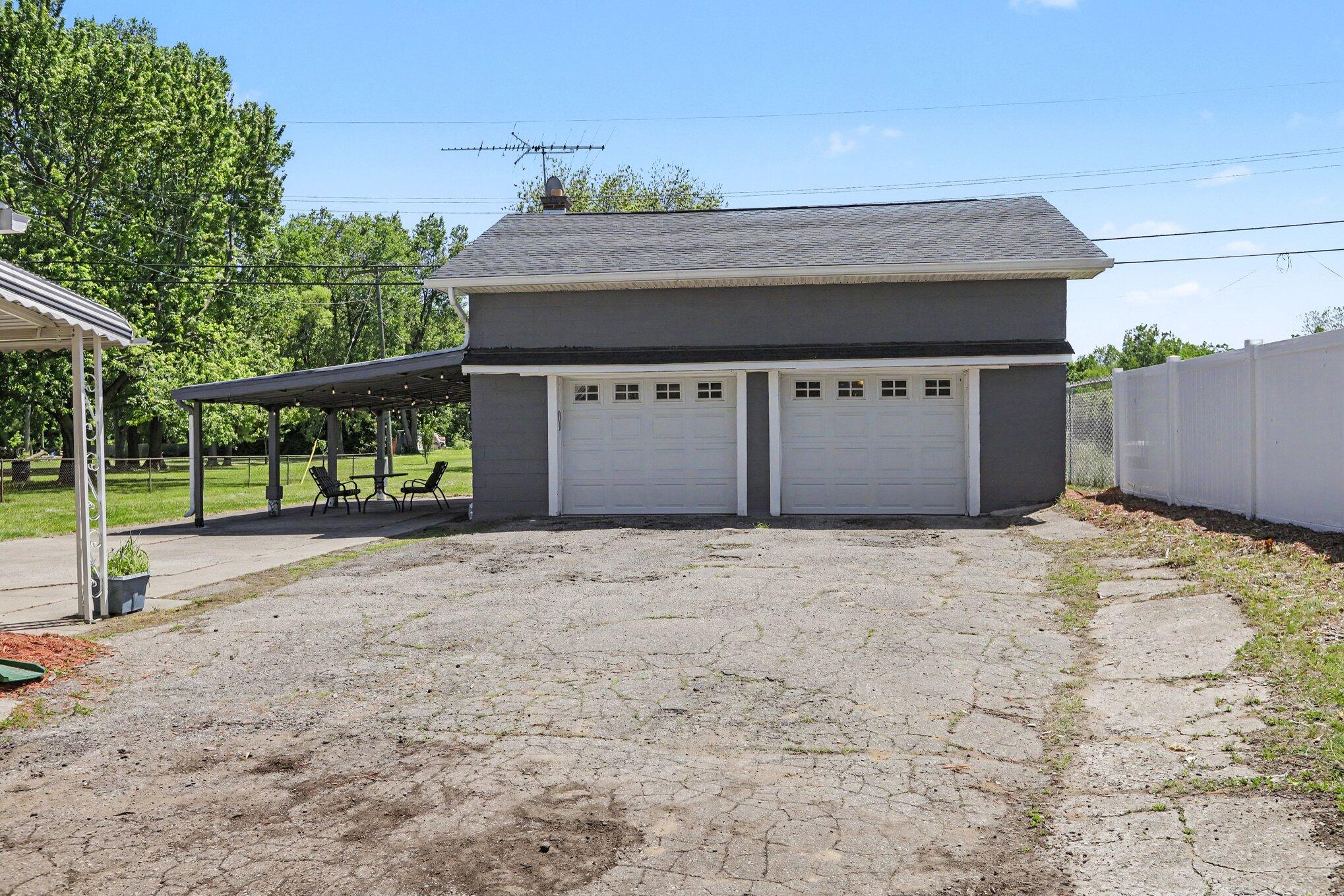28269 Goddard Road Romulus, MI 48174 - Photo 21 of 28 004_file_2565
