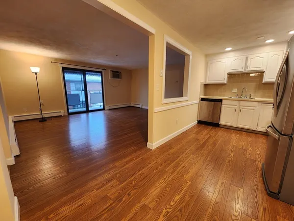 $2,350 | 40 Colonial Drive, Unit 408, Andover, MA 01810