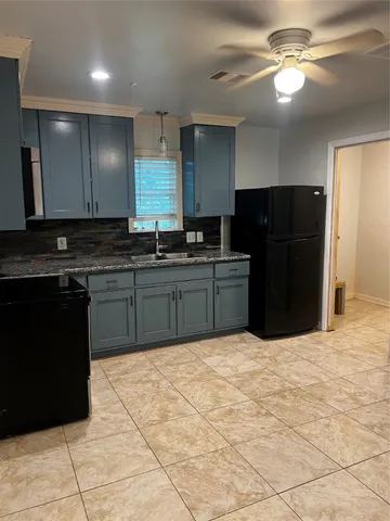 $800 | 5924 Morningdale Street, Houston, TX 77396