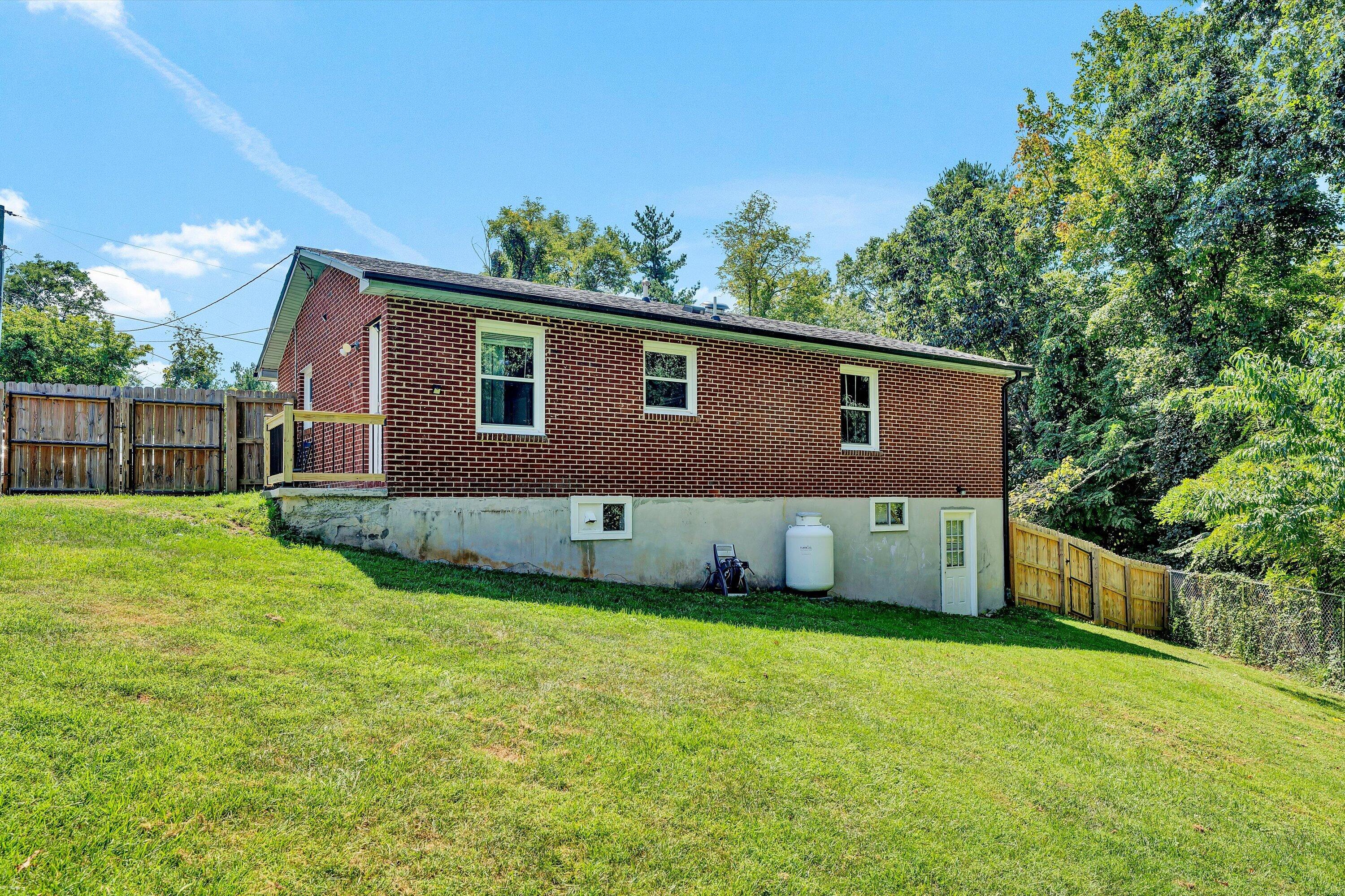 10380 Ivy Ridge Road Bent Mountain, VA 24059 - Photo 20 of 22 21-DSC00199