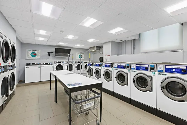 $299,000 | 100 Manhattan Avenue, Unit 413, Union City, NJ 07087