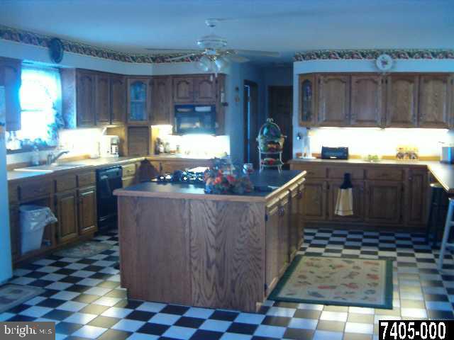 1862 Smith Station Road Spring Grove, PA 17362 - Photo 3 of 9
