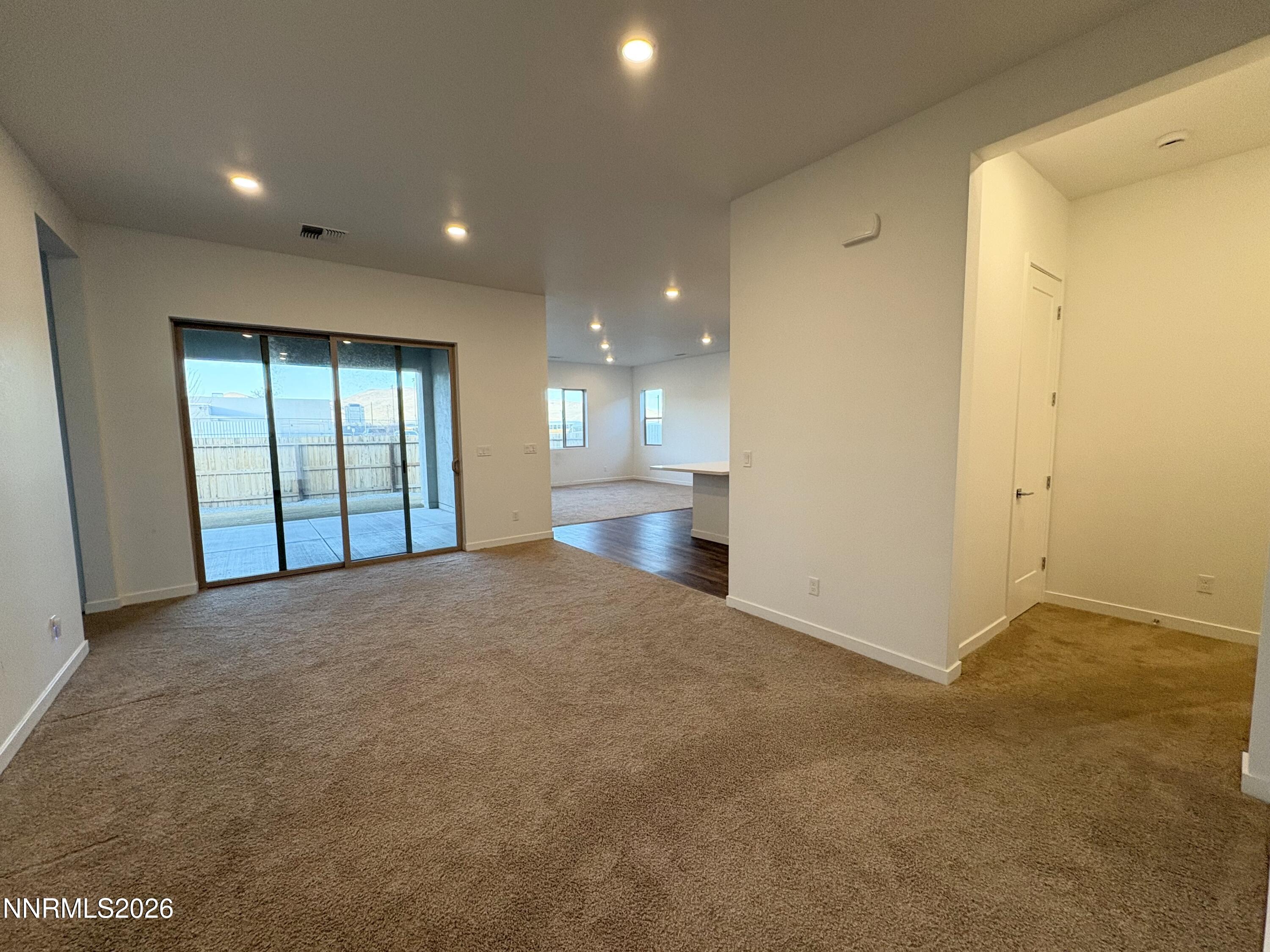 1852 Hogan Peak Street Carson City, NV 89701 - Photo 3 of 18 IMG_2934