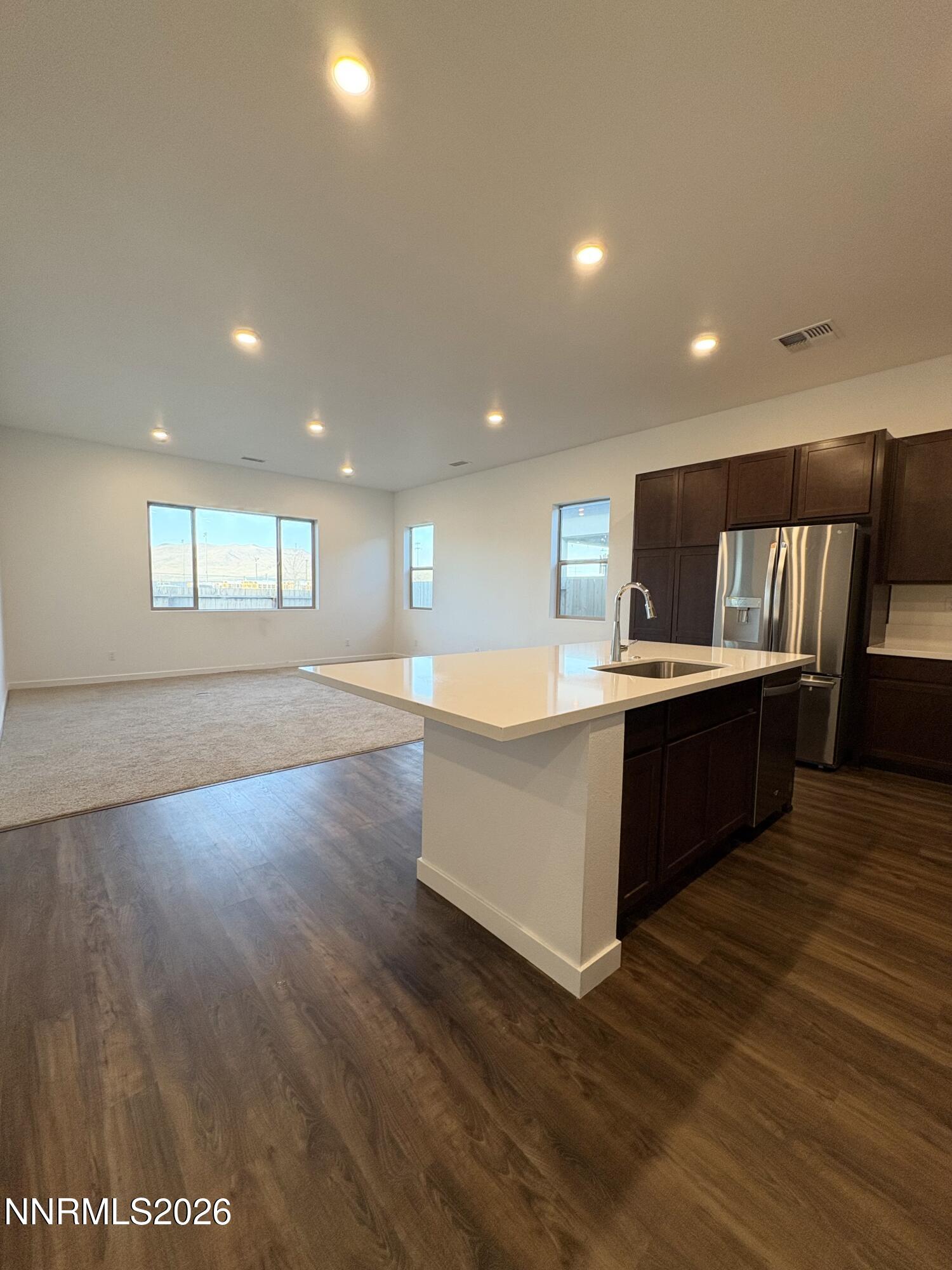 1852 Hogan Peak Street Carson City, NV 89701 - Photo 4 of 18 IMG_2928