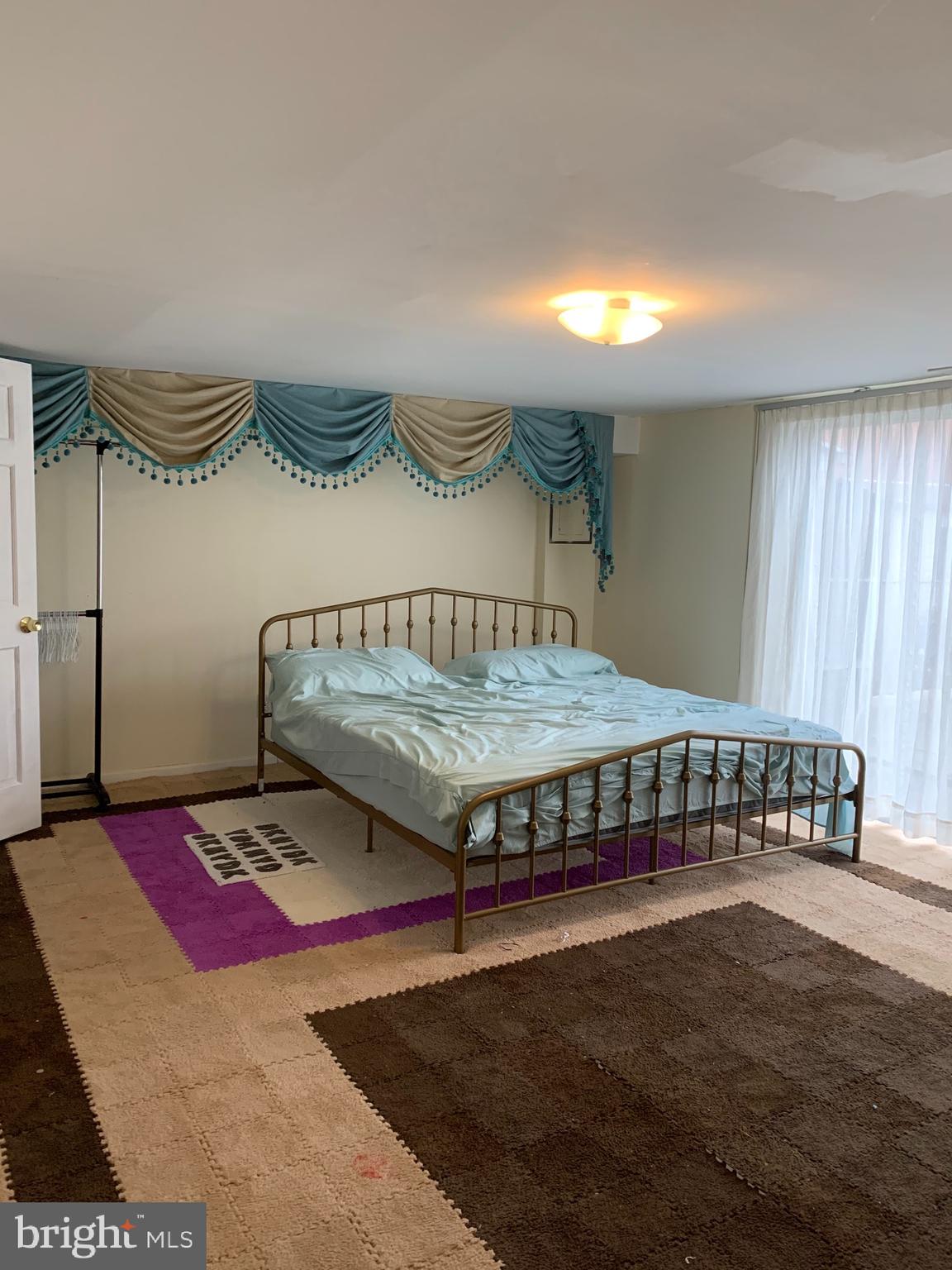 10825 Heflin Road Philadelphia, PA 19154 - Photo 18 of 26 Gallery Image 18