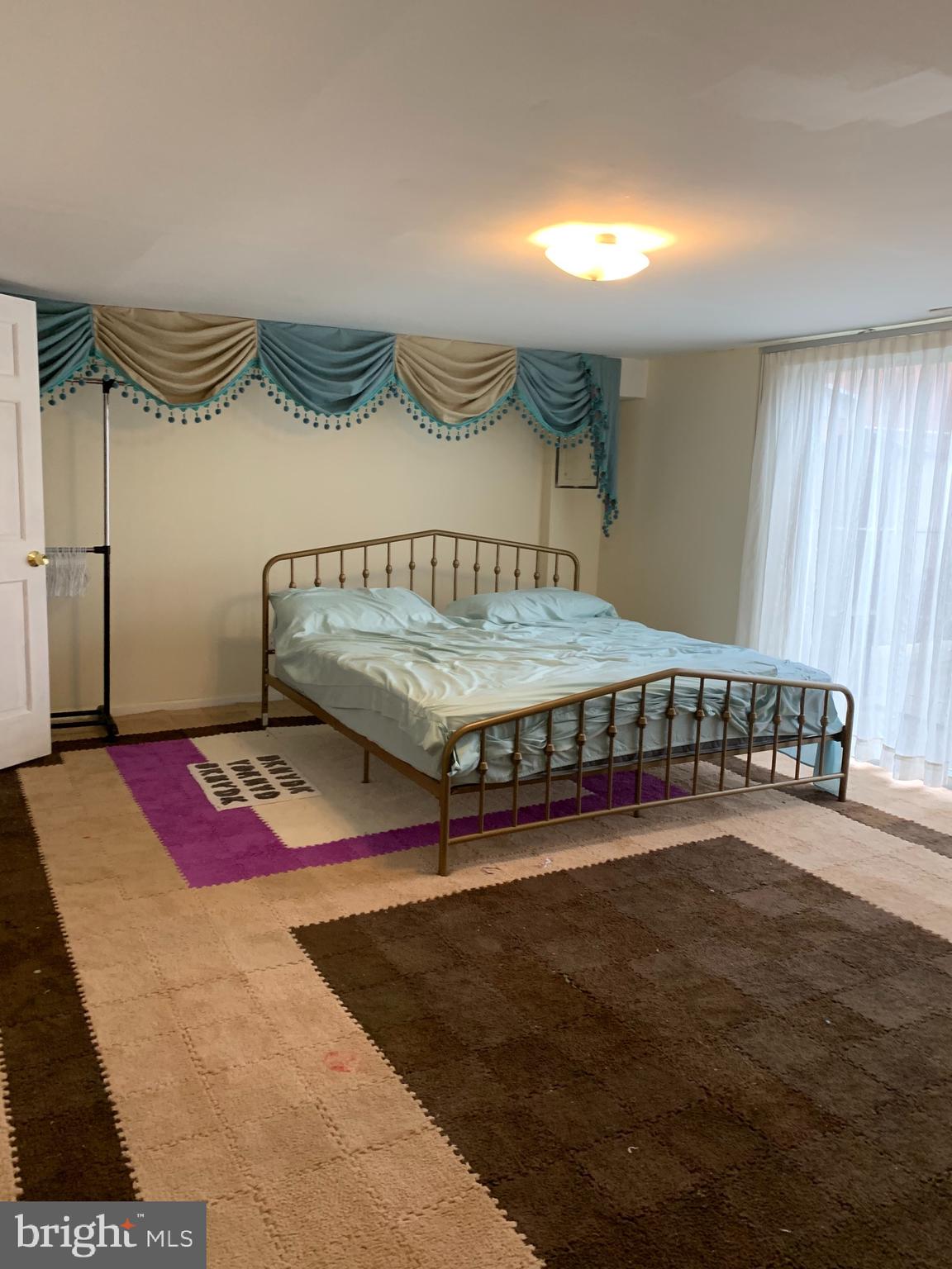 10825 Heflin Road Philadelphia, PA 19154 - Photo 19 of 26 Gallery Image 19