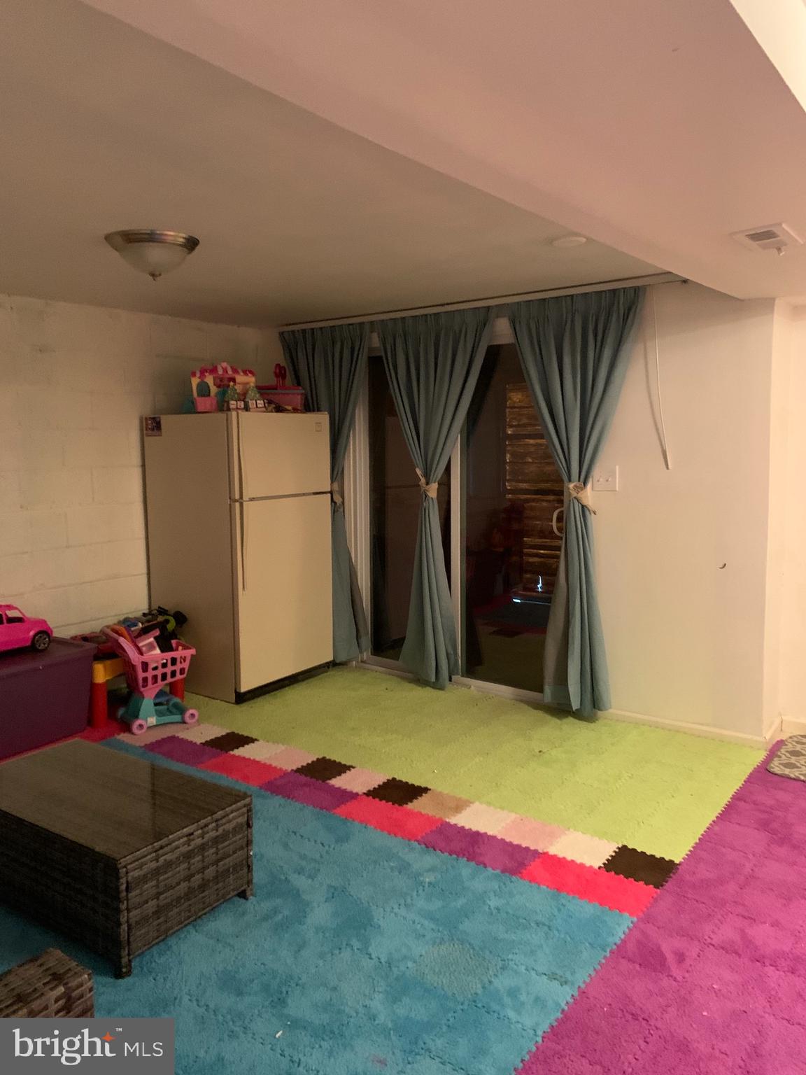 10825 Heflin Road Philadelphia, PA 19154 - Photo 21 of 26 Gallery Image 21