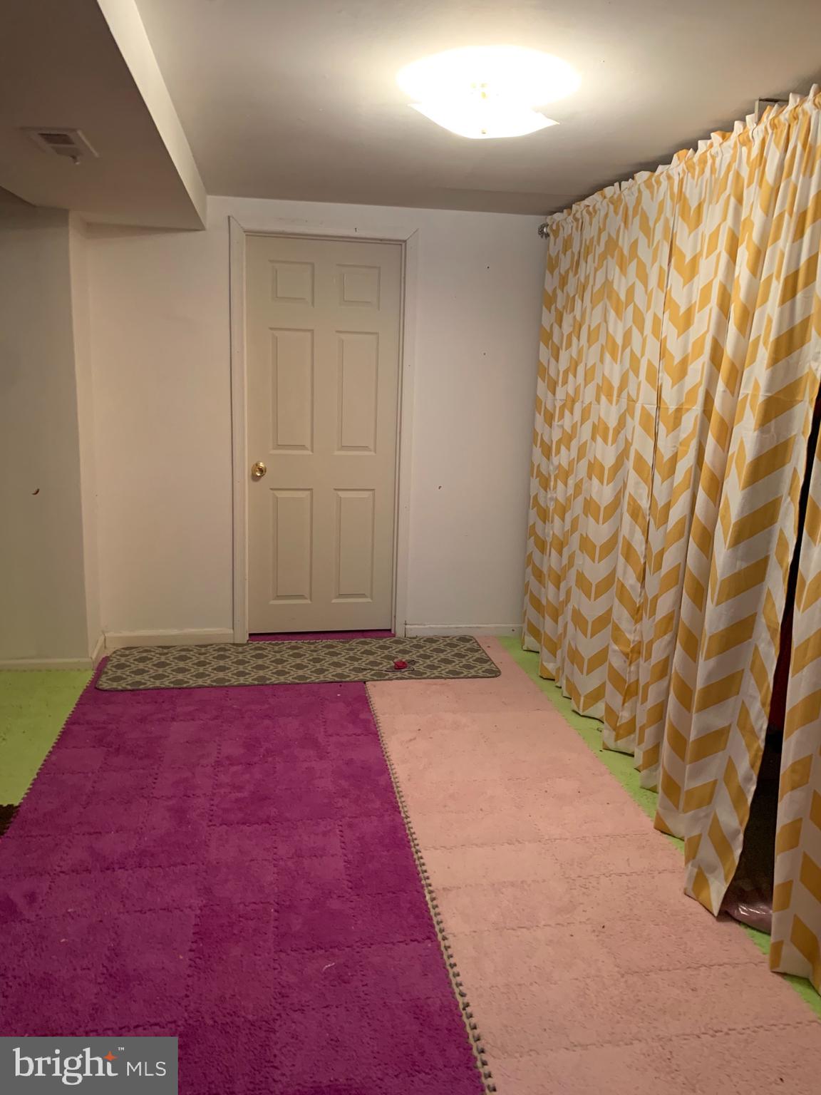 10825 Heflin Road Philadelphia, PA 19154 - Photo 22 of 26 Gallery Image 22