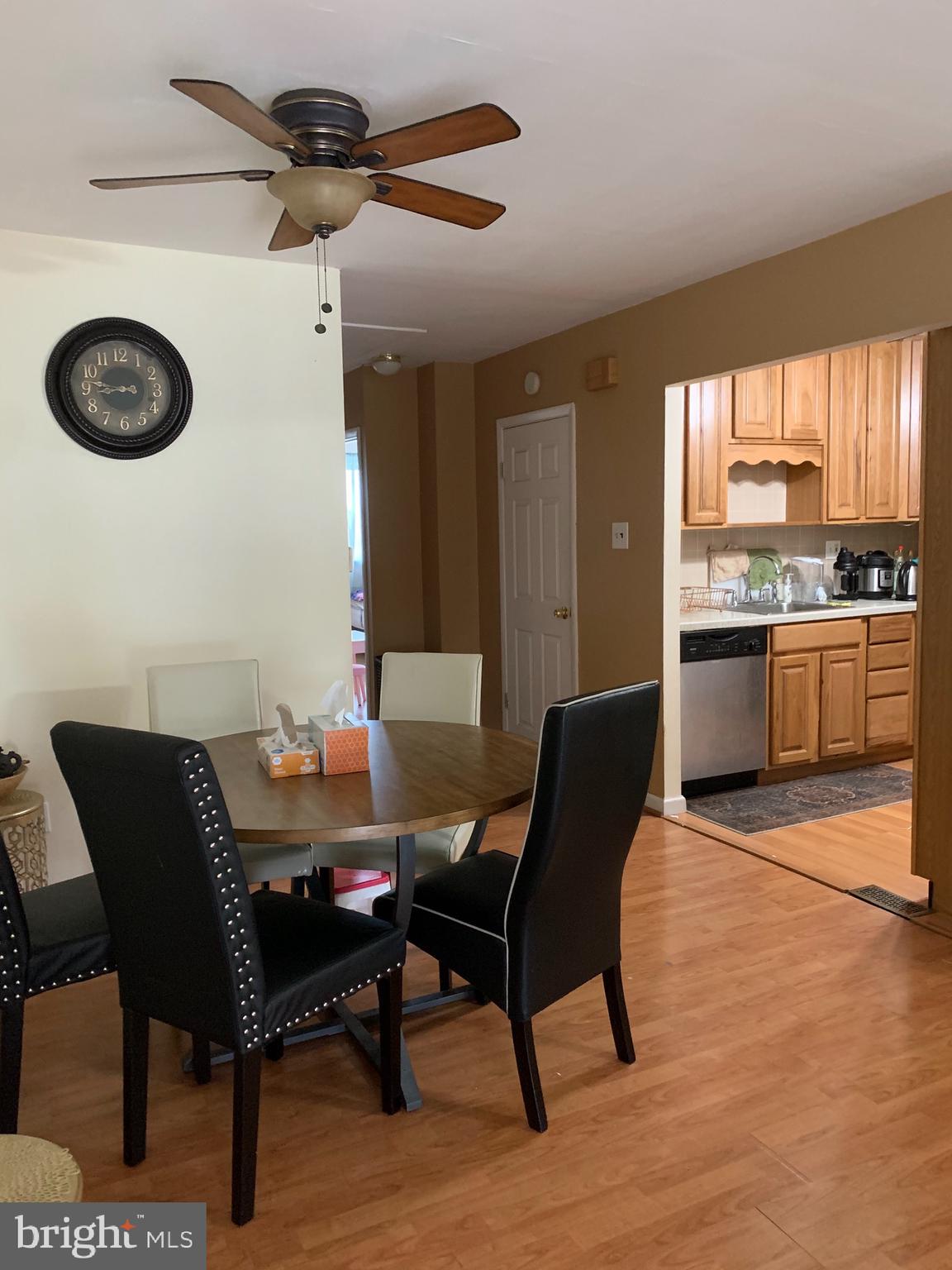 10825 Heflin Road Philadelphia, PA 19154 - Photo 4 of 26 Gallery Image 4