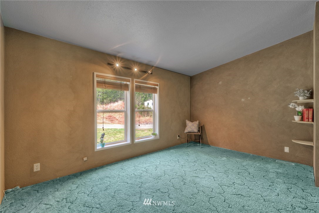 376 West Lillie Road Elma, WA 98541 - Photo 12 of 23 Gallery Image 12