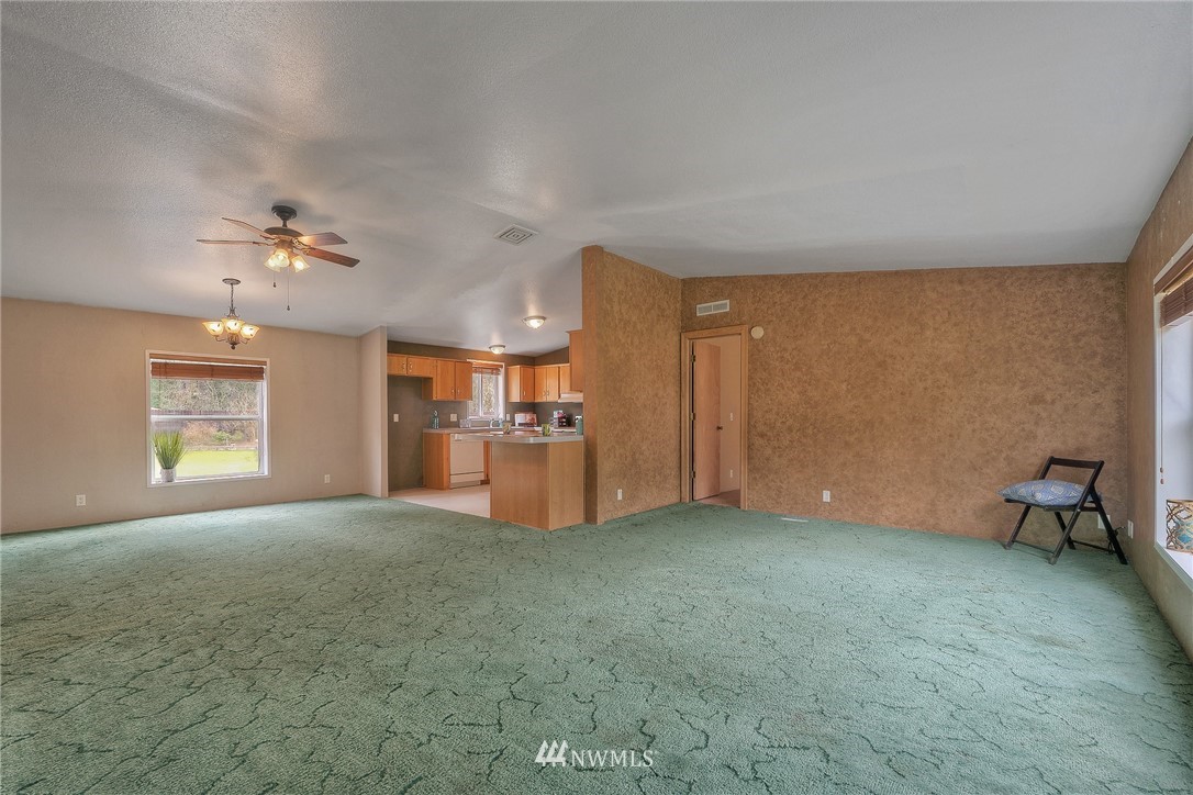 376 West Lillie Road Elma, WA 98541 - Photo 4 of 23 Gallery Image 4