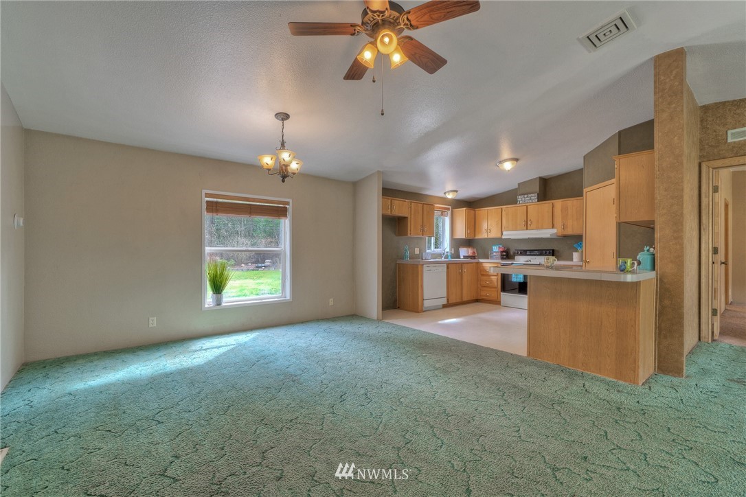 376 West Lillie Road Elma, WA 98541 - Photo 7 of 23 Gallery Image 7