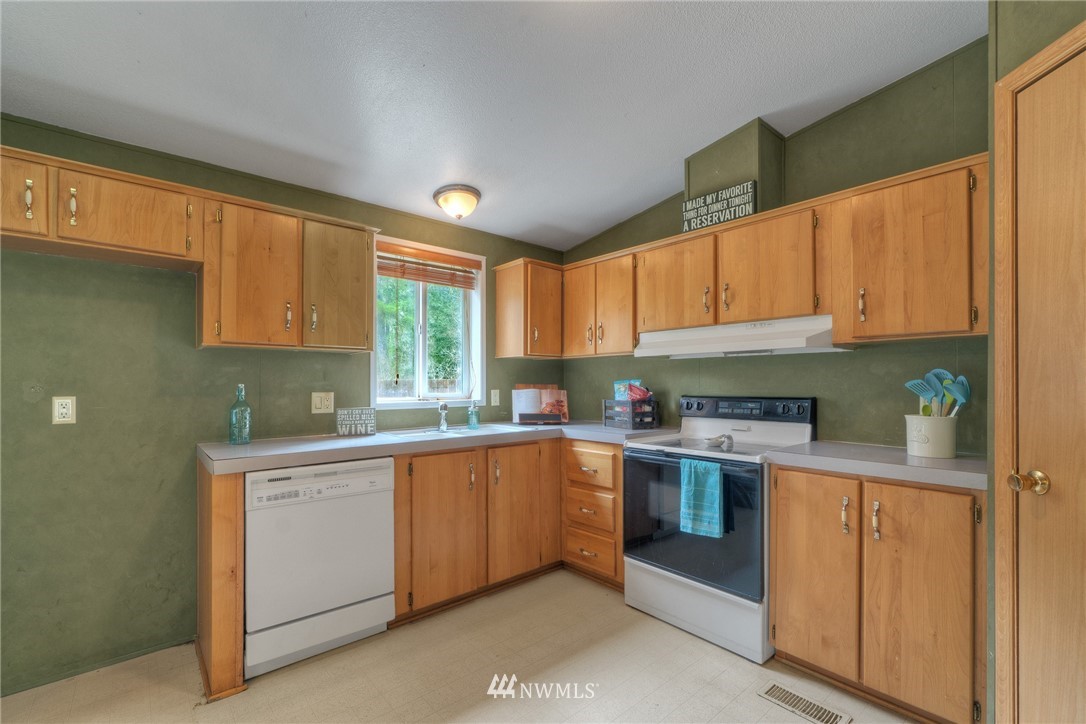 376 West Lillie Road Elma, WA 98541 - Photo 9 of 23 Gallery Image 9