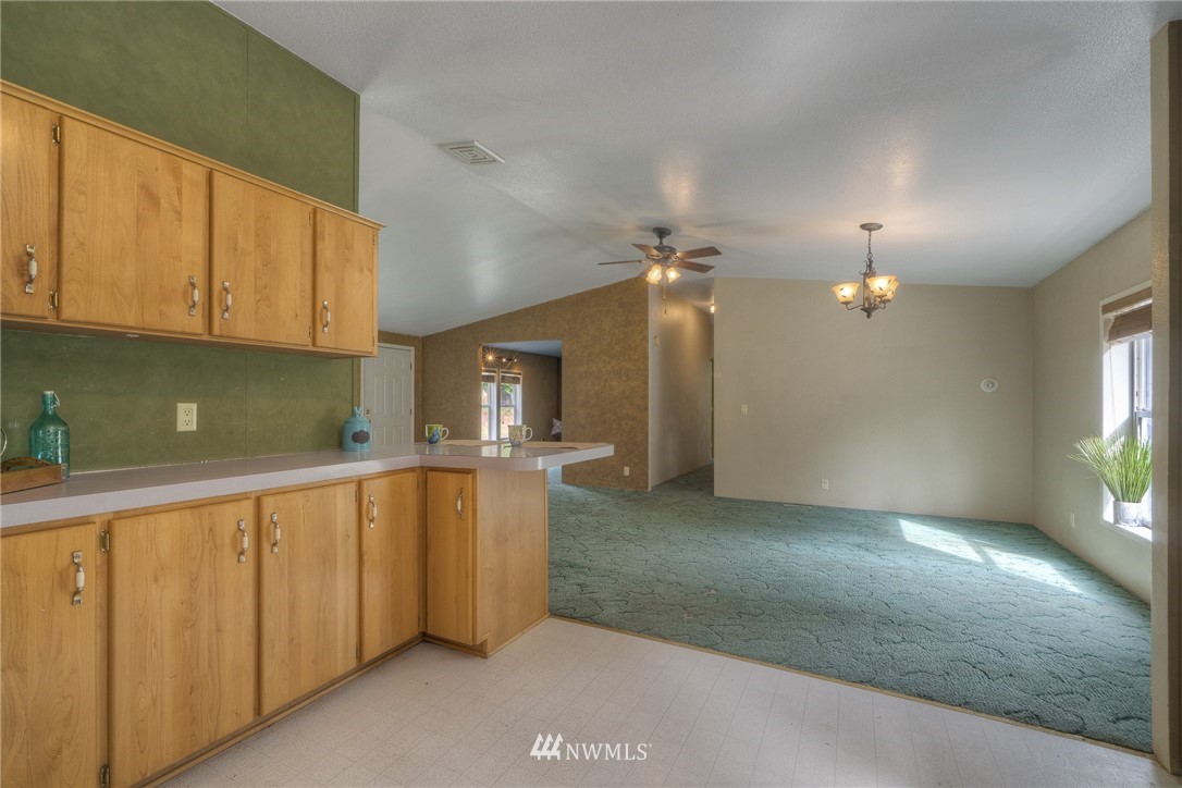 376 West Lillie Road Elma, WA 98541 - Photo 10 of 23 Gallery Image 10