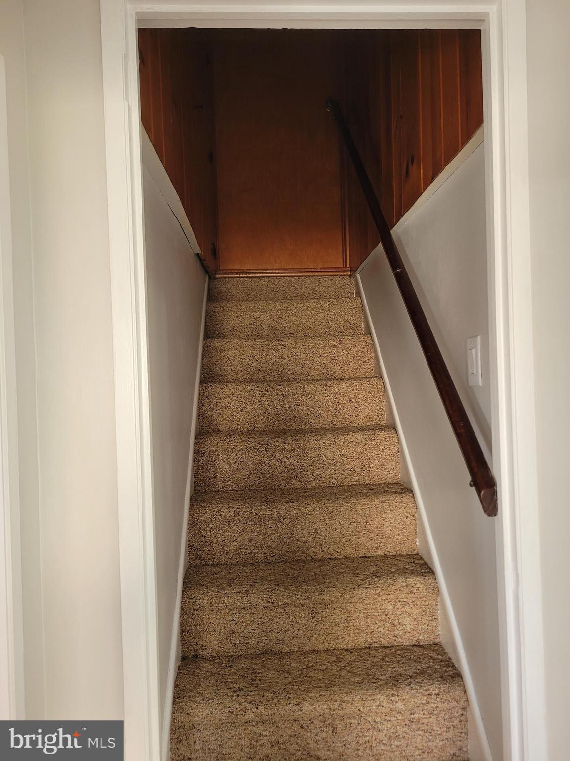 1217 Sheridan Street Reading, PA 19611 - Photo 19 of 38 a view of entryway