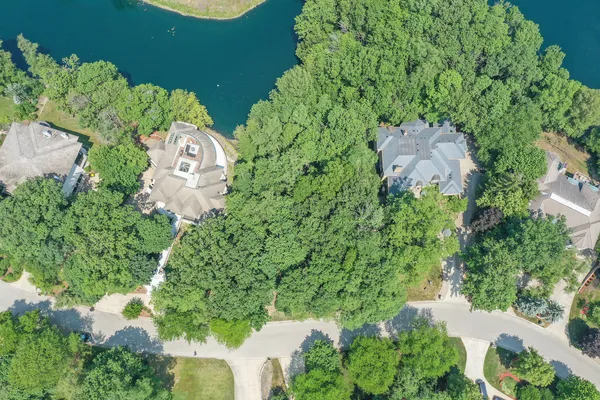 $699,000 | 910 St Stephens Green, Oak Brook, IL 60523